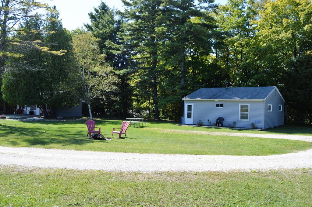 Baileys Sunset Cottages Baileys Harbor Exterior foto